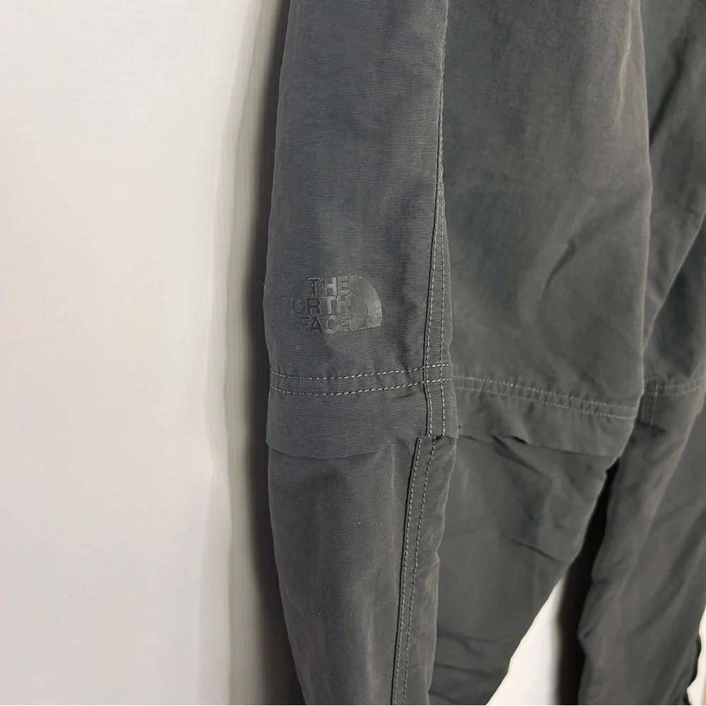 The North Face Mens Zip Off Pants Shorts XXL Gray Cargo Pockets with Belt